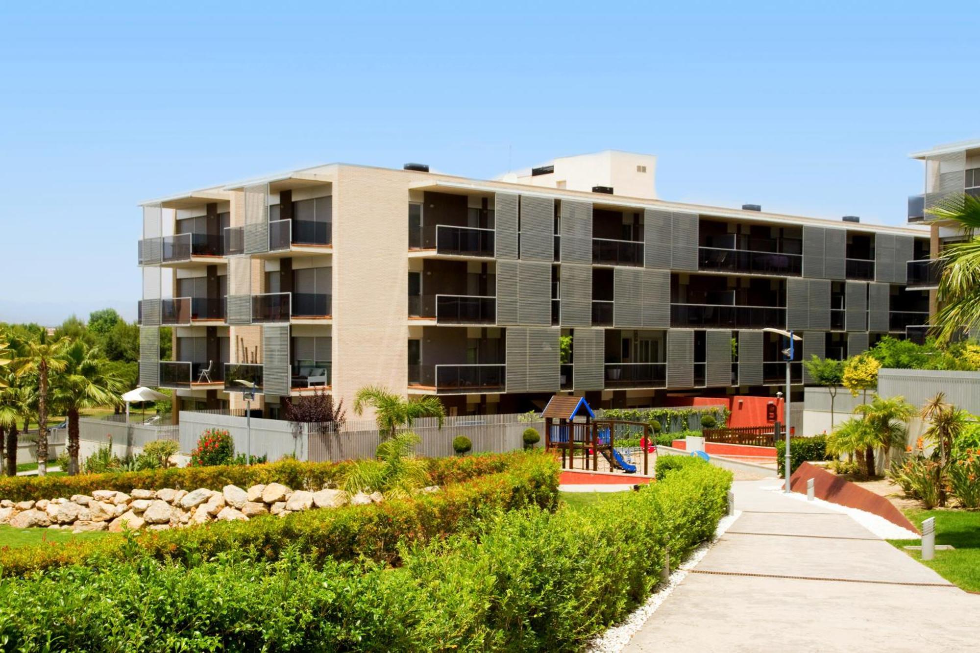 Rentalmar Paradise Families Only Con Parking Σαλού Εξωτερικό φωτογραφία